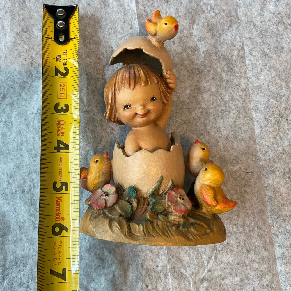 Anri Italian wood carving Figurine statue Girl in The Egg by Juan Ferrandiz